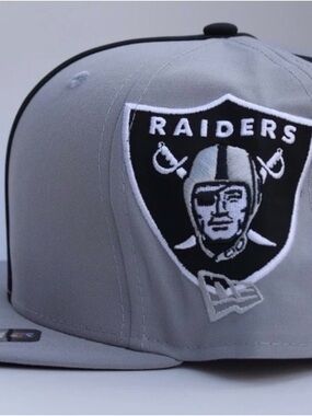 9FIFTY Raiders Gray and Black Snapback Hat